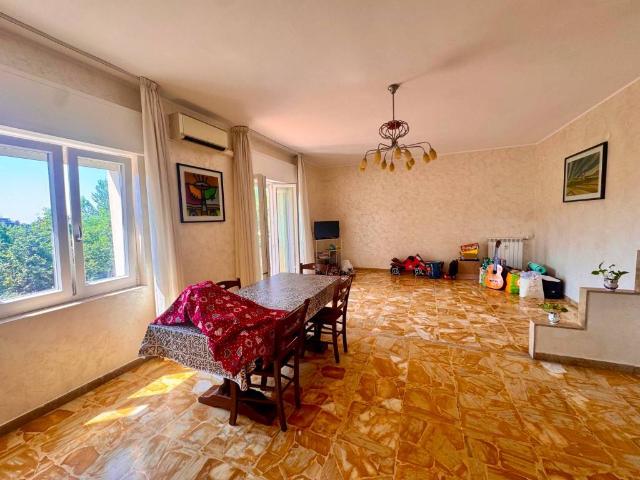 Appartamento in vendita a Santa Croce, Campania