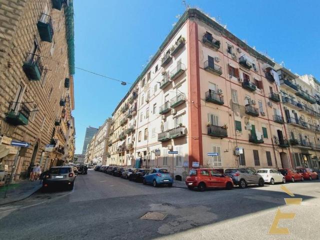 Appartamento in vendita a Municipalità 4, Campania