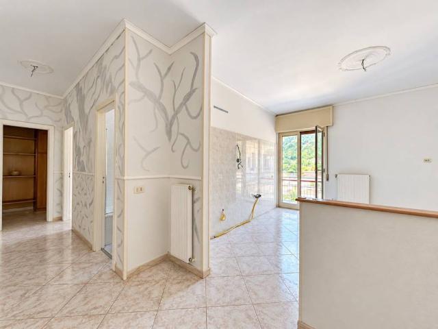 Appartamento in vendita a Camaldoli, Pianura