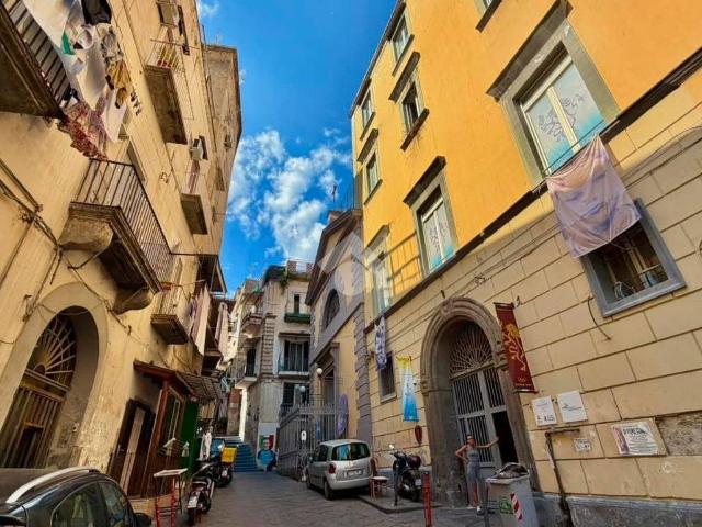 Appartamento in vendita a Municipalità 3, Campania