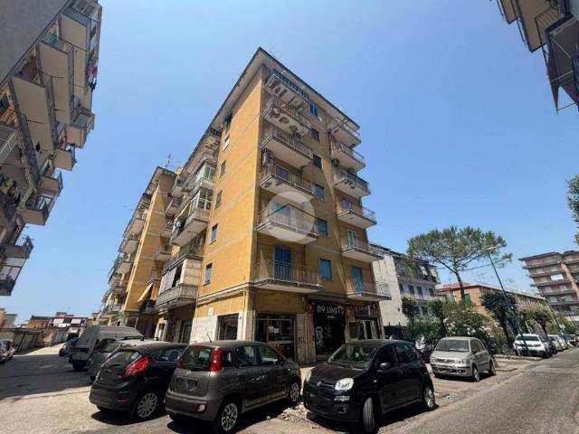 Appartamento in vendita a Municipalità 6, Campania