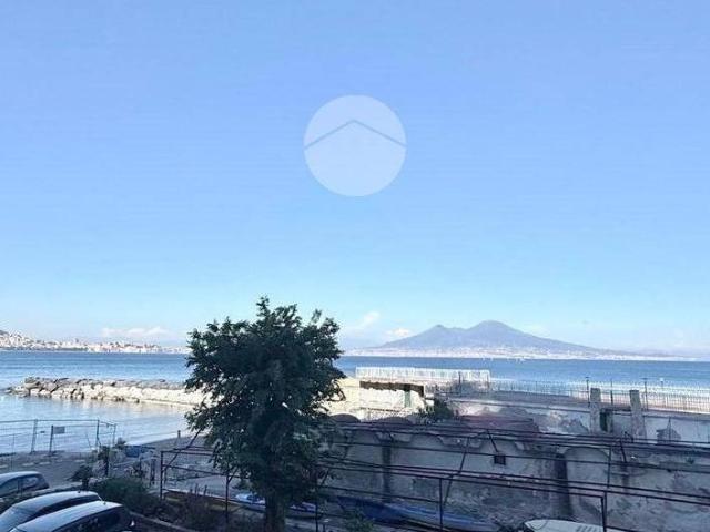 Appartamento in vendita a Municipalità 1, Campania