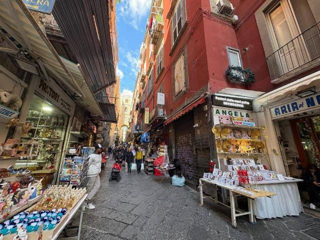 Appartamento in vendita a Municipalità 4, Campania