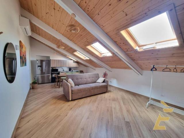 Attico in vendita a Municipalità 4, Napola