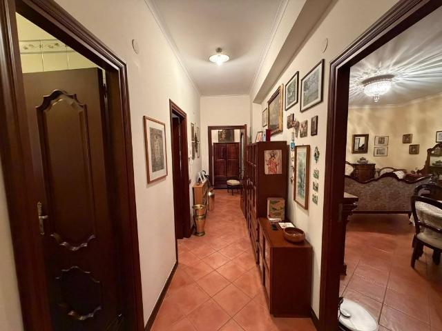 Appartamento in vendita a Arenella, Napoli