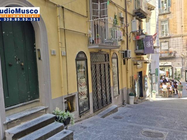 Appartamento in vendita a Municipalità 1, Campania