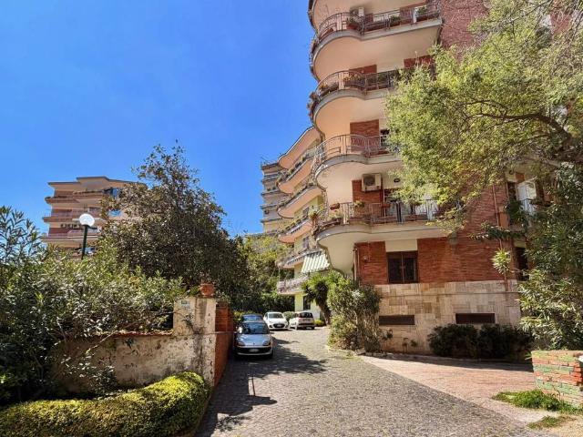 Appartamento in vendita a Municipalità 1, Campania