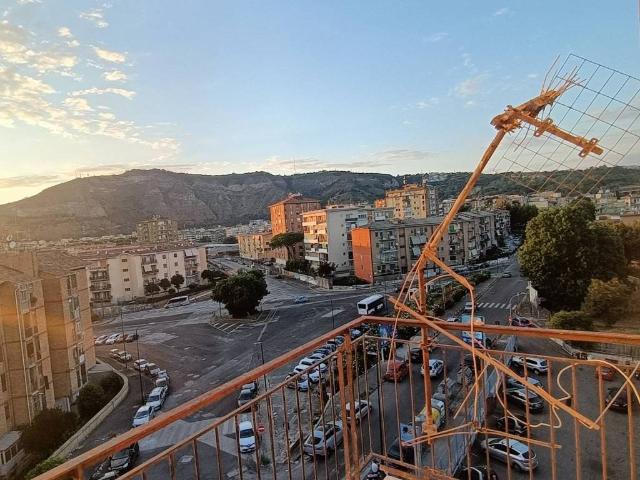 Appartamento in vendita a Municipalità 9, Campania