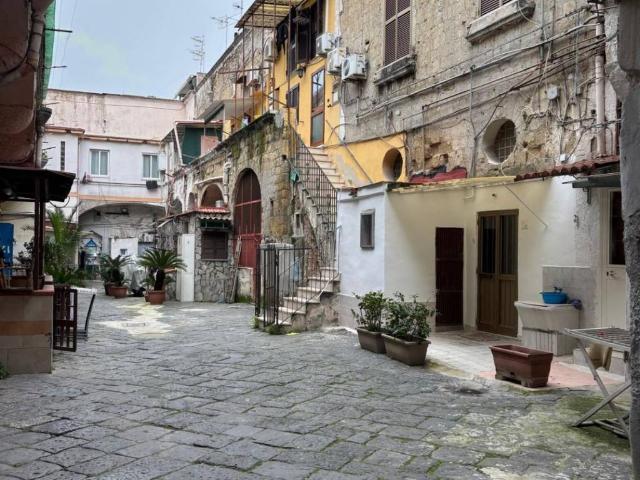 Appartamento in vendita a Municipalità 6, Campania