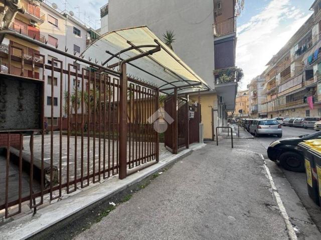 Appartamento in vendita a Municipalità 7, Campania
