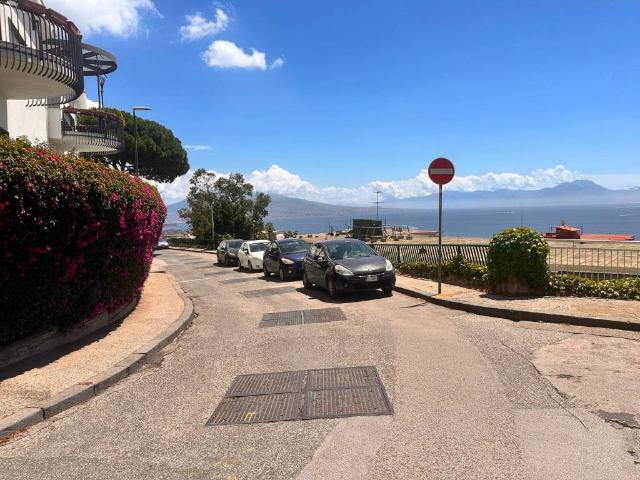Appartamento in vendita a Municipalità 1, Campania