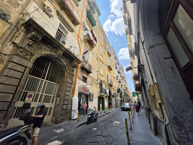 Appartamento in vendita a Municipalità 3, Campania