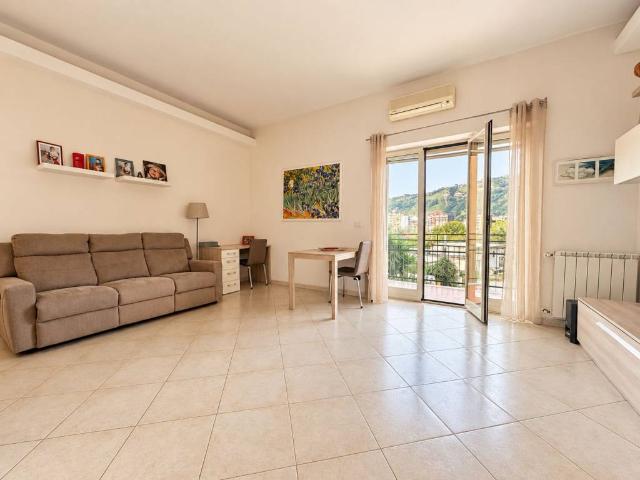 Appartamento in vendita a Pianura, Napoli