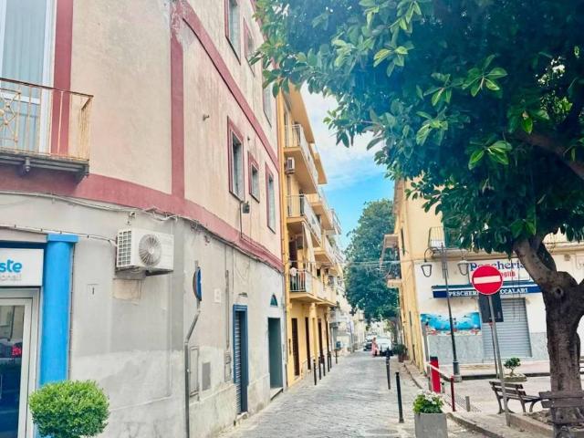 Appartamento in vendita a Miseno, Bacoli