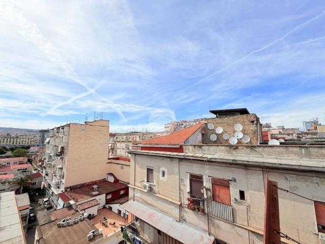 Appartamento in vendita a Municipalità 2, Mercato