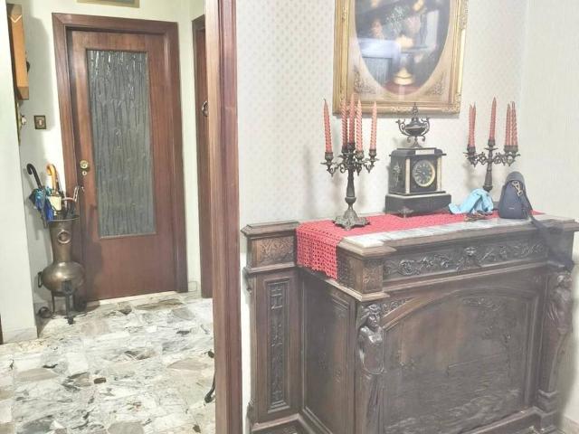 Appartamento in vendita a Arenella, Napoli