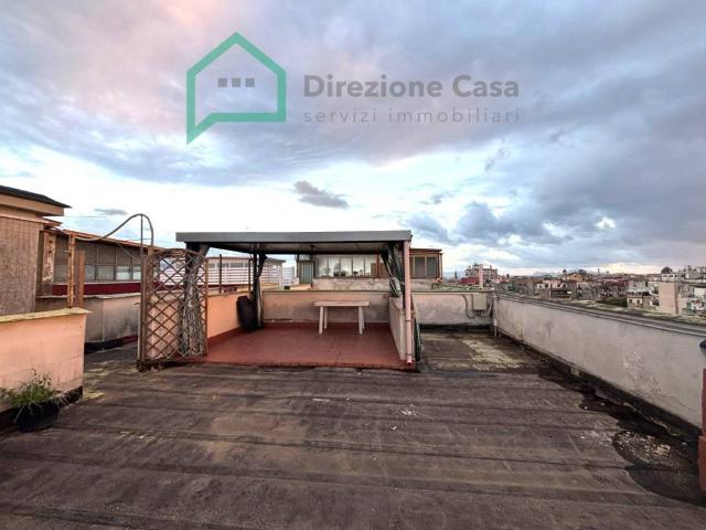 Appartamento in vendita a Vicaria, Napoli