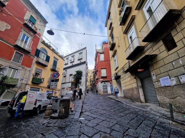 Appartamento in vendita a Municipalità 1, Campania