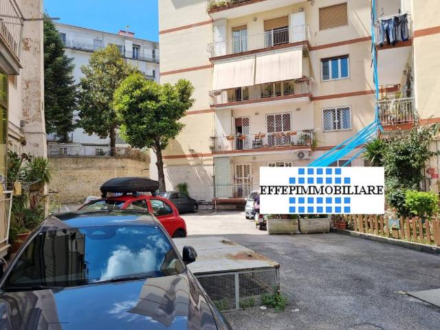 Appartamento in vendita a Municipalità 1, Campania