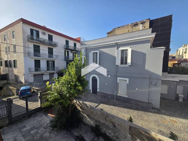 Appartamento in vendita a Municipalità 6, Campania
