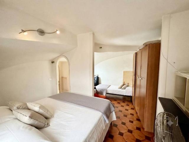 Appartamento in vendita a Porto, Napoli
