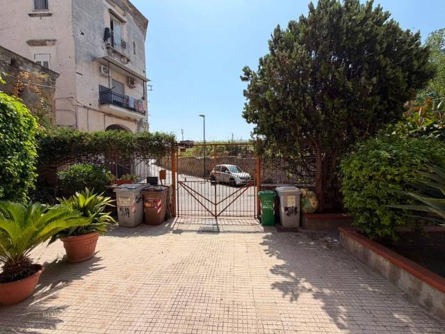 Appartamento in vendita a Municipalità 6, Campania