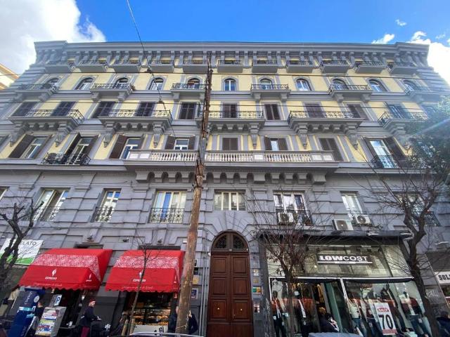 Appartamento in vendita a Municipalità 2, Campania
