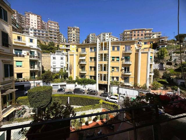 Appartamento in vendita a Municipalità 1, Campania