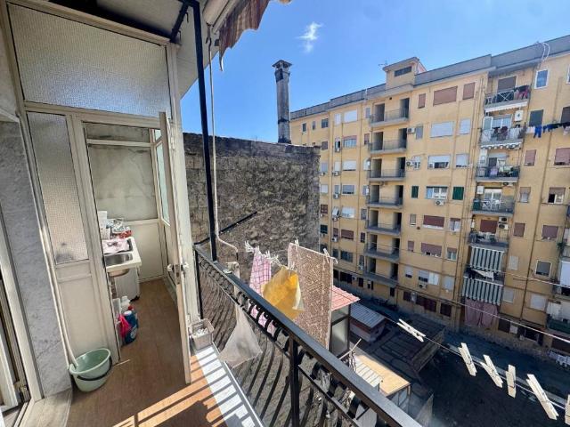 Appartamento in vendita a Municipalità 4, Borgo Sant'antonio Abate