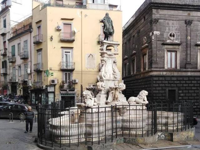 Appartamento in vendita a Municipalità 2, Campania
