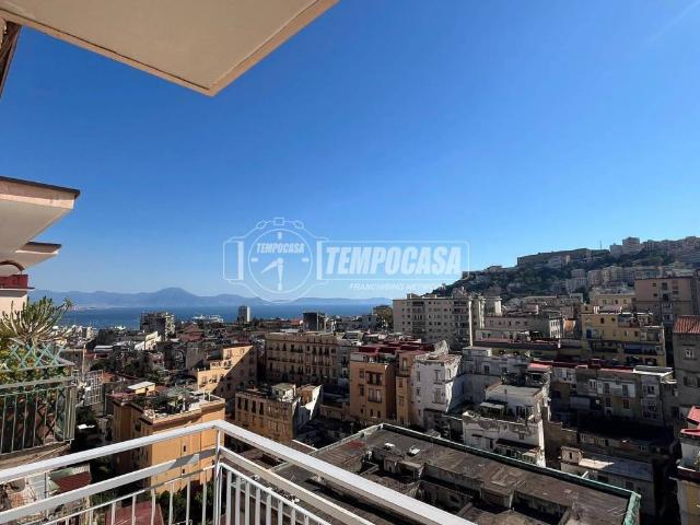 Appartamento in vendita a Avvocata, Napoli