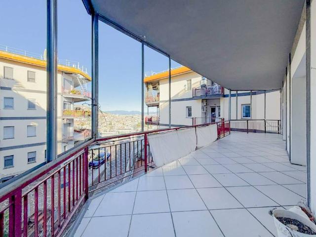 Appartamento in vendita a Chiaia, Napoli