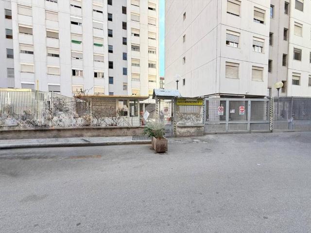 Appartamento in vendita a Poggioreale, Napoli