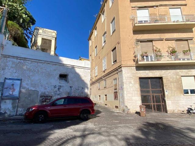 Appartamento in vendita a Municipalità 1, Campania