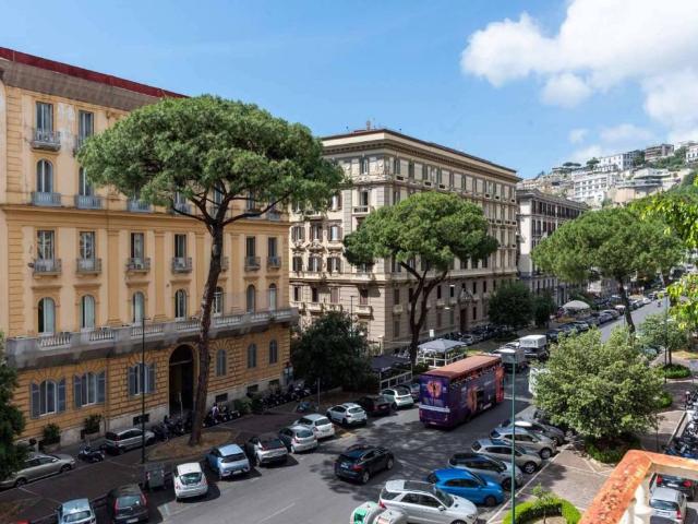 Appartamento in vendita a Municipalità 1, Campania