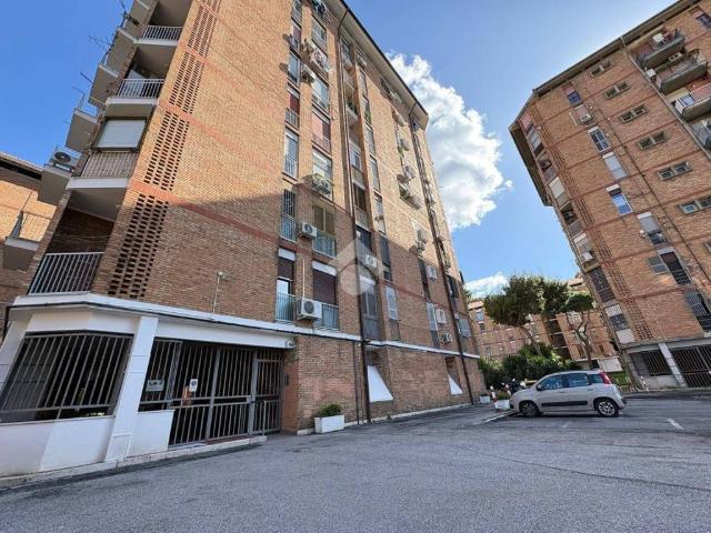 Appartamento in vendita a Municipalità 9, Campania