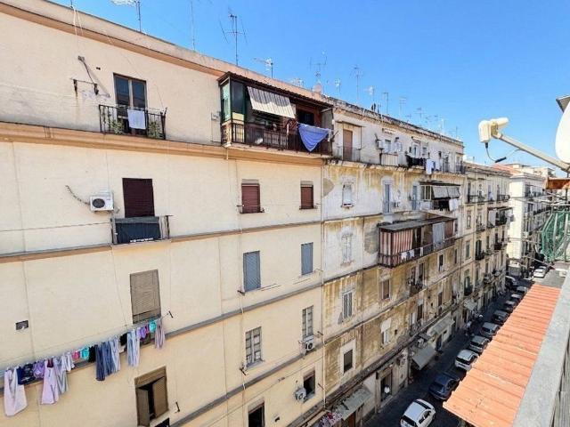 Appartamento in vendita a Municipalità 2, Mercato