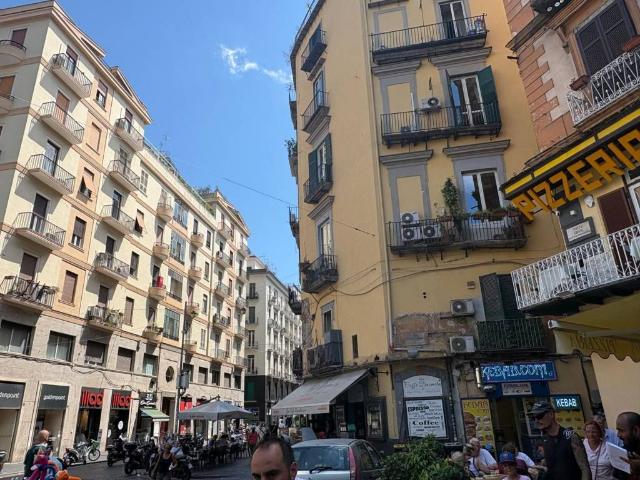 Appartamento in vendita a Municipalità 2, Campania