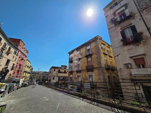 Appartamento in vendita a Municipalità 2, Campania