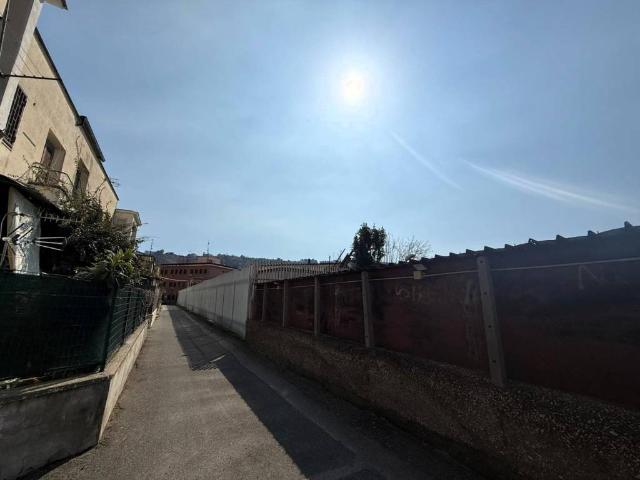 Appartamento in vendita a Coroglio, Campania