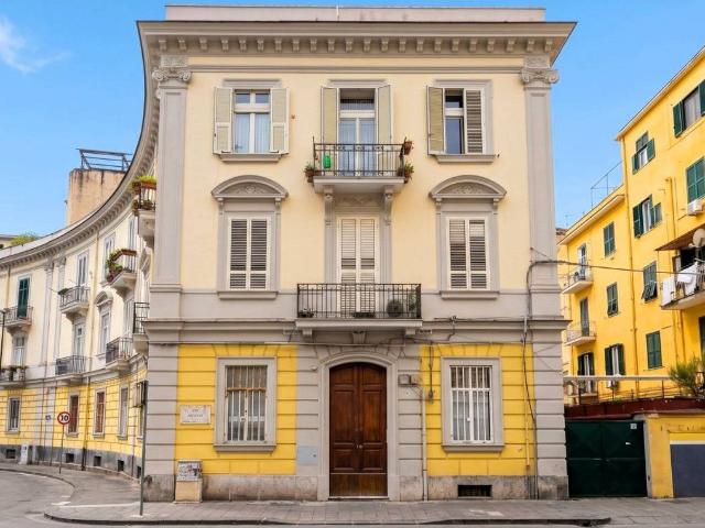 Appartamento in vendita a Bagnoli, Napoli