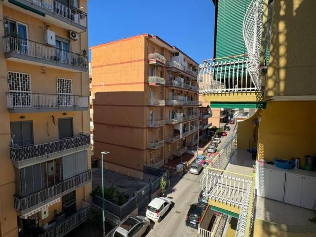Appartamento in vendita a Pianura, Napoli