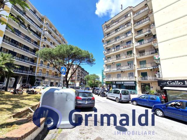 Appartamento in vendita a Municipalità 3, Campania