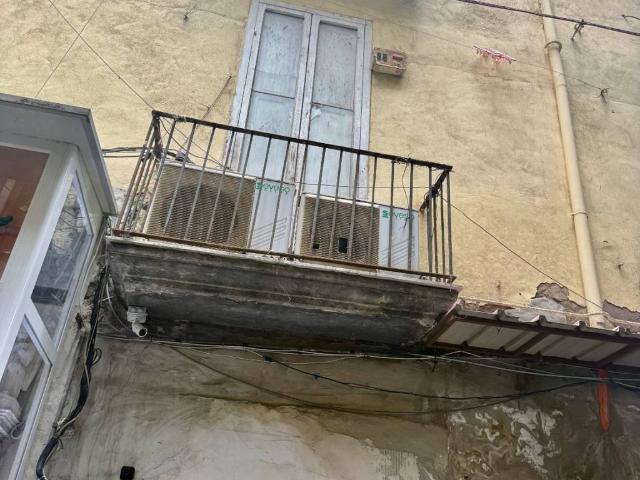 Appartamento in vendita a Municipalità 4, Campania