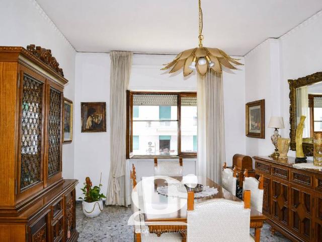 Appartamento in vendita a Municipalità 3, Campania