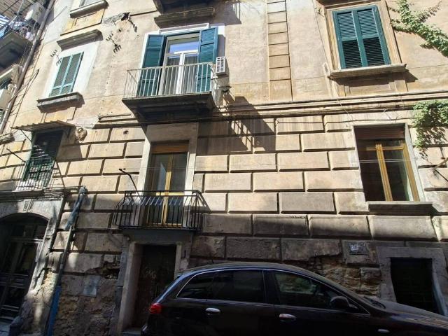Appartamento in vendita a Municipalità 3, Campania