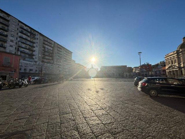 Appartamento in vendita a Municipalità 2, Mercato