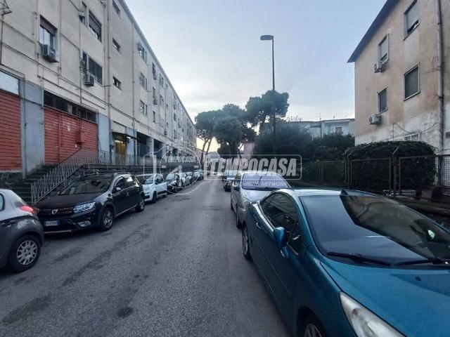 Appartamento in vendita a Municipalità 10, Campania