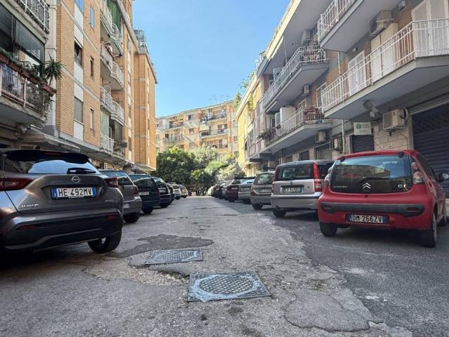 Appartamento in vendita a Soccavo, Napoli