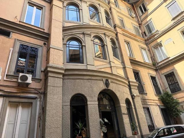 Appartamento in vendita a Municipalità 1, Pizzofalcone